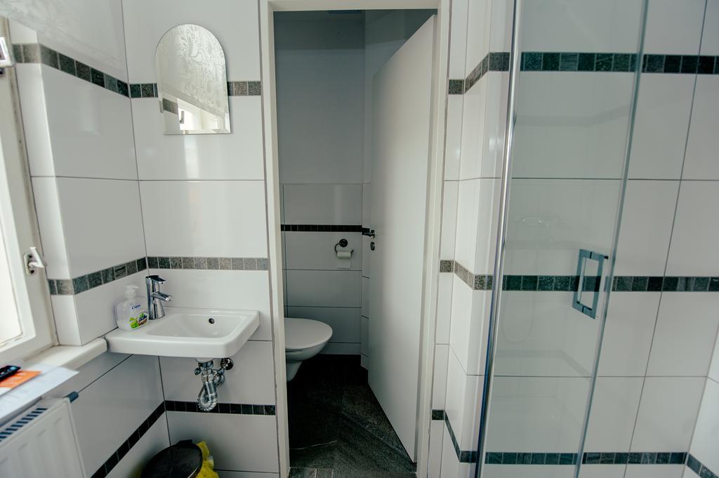 Penzion Karolinka Hotel Kromeriz Luaran gambar