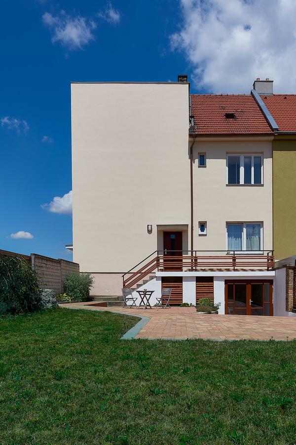 Penzion Karolinka Hotel Kromeriz Luaran gambar